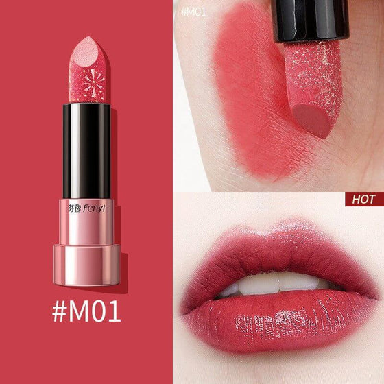 Lipstick Moisturizing Matte Matte Lipstick in vibrant grapefruit bean paste shade, providing bold hydrating summer color.