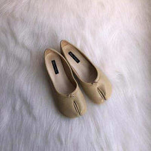  Flat slippers for women! Trotter Shoes Toe Flat Shoes Female Lazy HalfName: Flat slippers for women
Materials: Flat slippers for women
Flat slippers for women! Step into comfort and style with our Trotter Shoes Toe Flat slippers for woShoePlush Fashions Shop Plush Fashion ShopFlat slippers for women