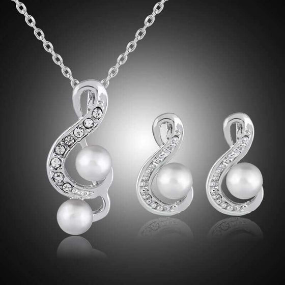 Elegant Danby Jewelry pearl set with necklace and earrings