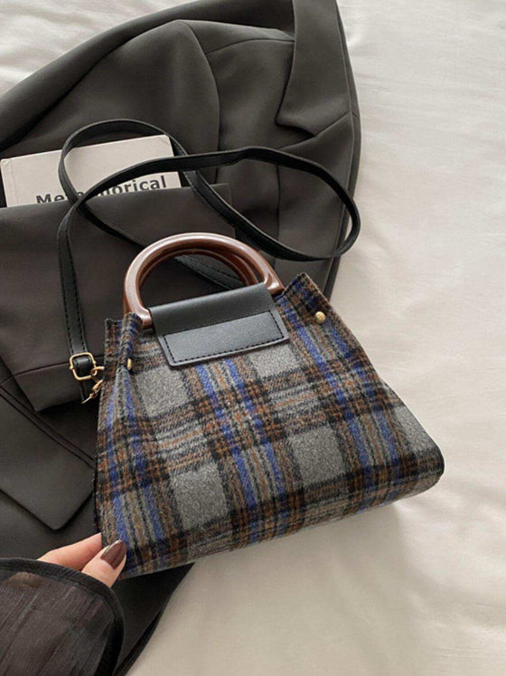 Contrast Plaid Trapezoid Shape Crossbody Bag with PU leather and polyester, stylish and functional handbag.