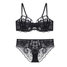  French lace sexy ultra-slim bra and underwear set with adjustable straps in black.