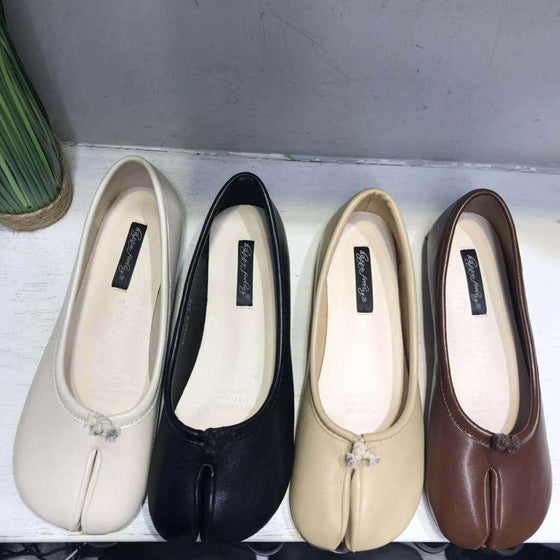 Flat slippers for women! Trotter Shoes Toe Flat Shoes Female Lazy HalfName: Flat slippers for women
Materials: Flat slippers for women
Flat slippers for women! Step into comfort and style with our Trotter Shoes Toe Flat slippers for woShoePlush Fashions Shop Plush Fashion ShopFlat slippers for women