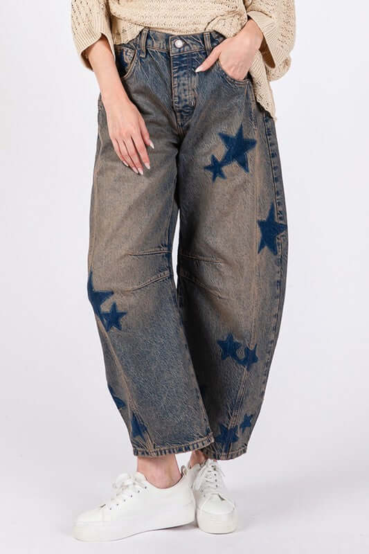 Women's star wide leg jeans with pockets, featuring a chic wide-leg silhouette and star pattern.